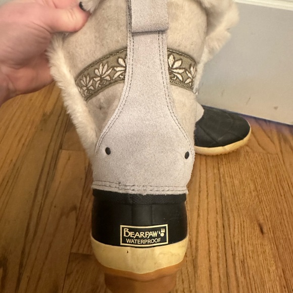 Women’s BearPaw Winter Boots - Picture 4 of 4
